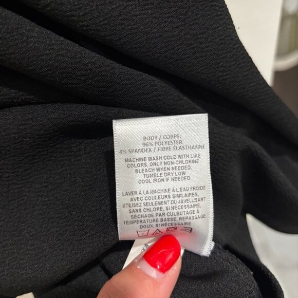 Express front tied v-neck cut blouse - Picture 3 of 4